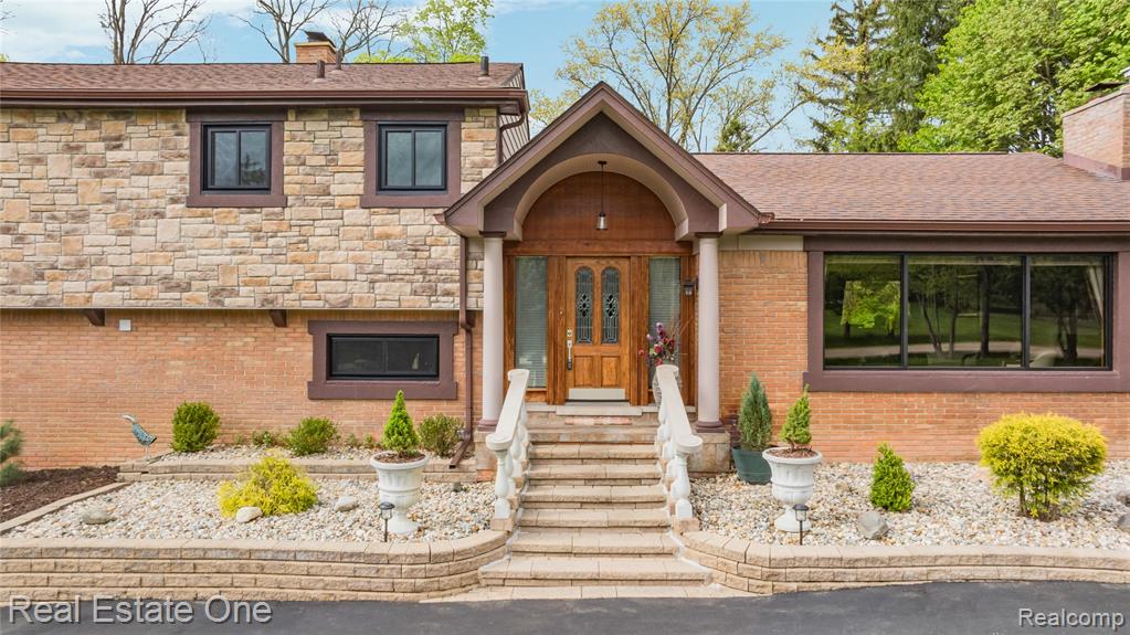 26336 Pillsbury Street, Farmington, MI 48334 — Photo 3