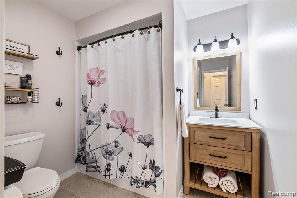 7030 Porter Road, Grand Blanc, MI 48439 — Photo 19
