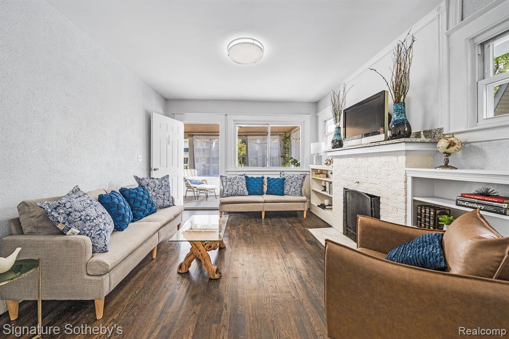614 S PLEASANT Street, Royal Oak, MI 48067 — Photo 4