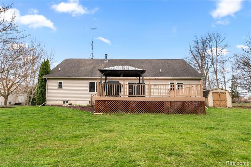 6318 MAPLE Avenue, Swartz Creek, MI 48473 — Photo 43