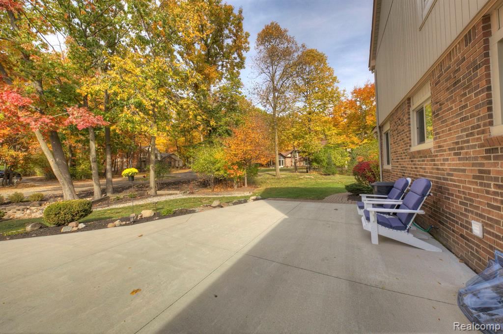 46821 ELMSMERE Drive, Northville, MI 48167 — Photo 57