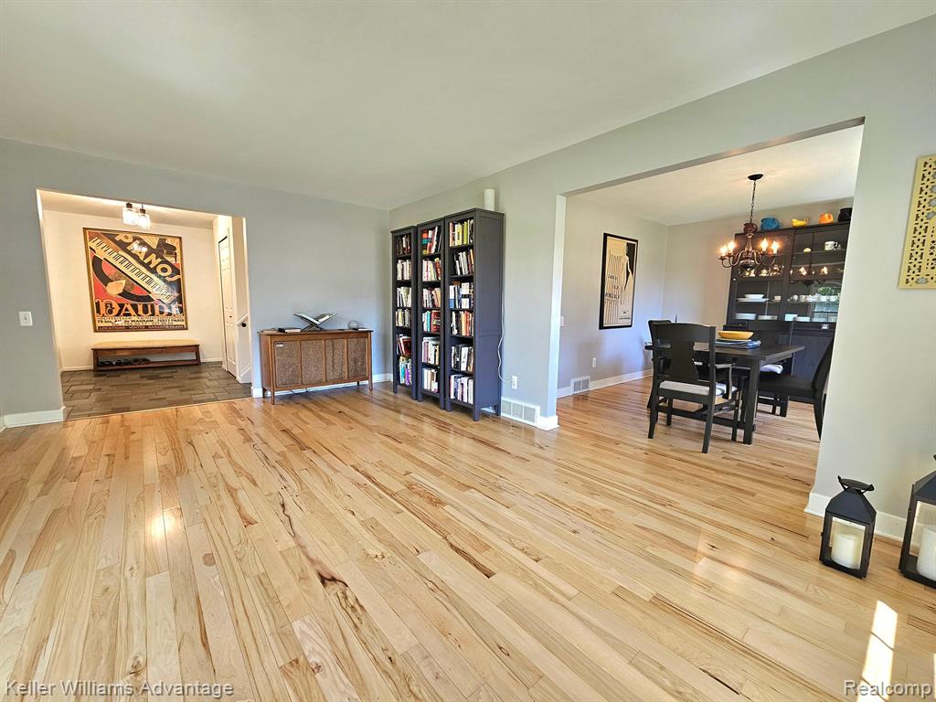 5962 TROTTER Lane, West Bloomfield, MI — Photo 5