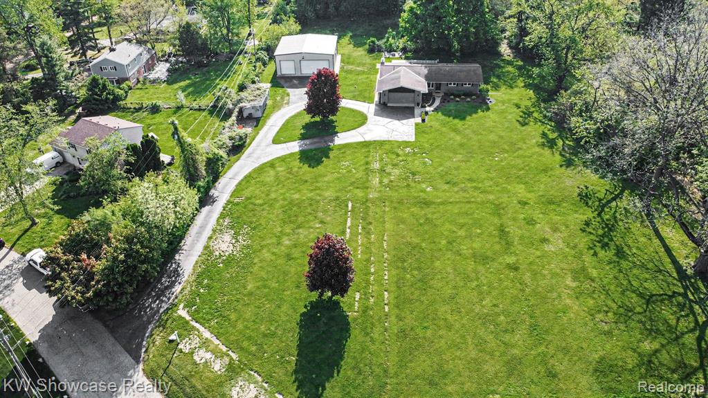 2572 Ridge Road, White Lake, MI 48383 — Photo 37