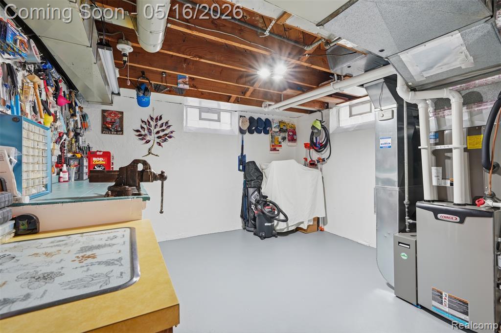 31710 Maplewood Street, Garden City, MI — Photo 23