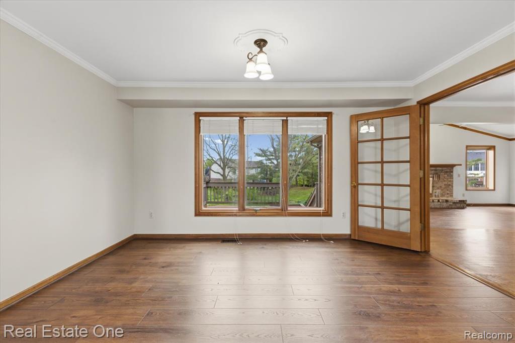 720 Essex Drive, Rochester Hills, MI 48307 — Photo 15