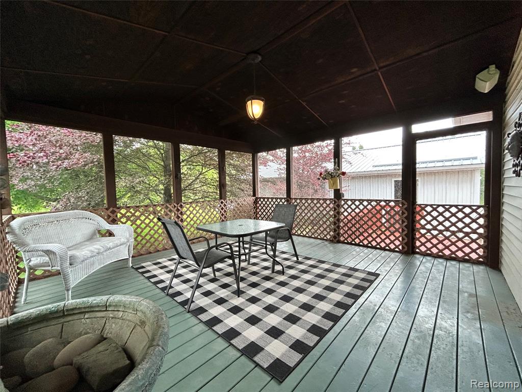 6577 N LAPEER Road, Fostoria, MI 48435 — Photo 31