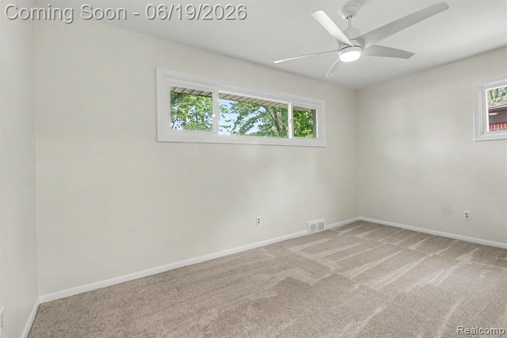 9135 Frederick Street, Livonia, MI 48150 — Photo 14