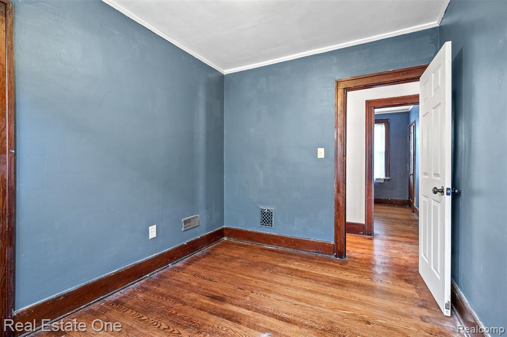 2965 FISCHER Street, Detroit, MI 48214 — Photo 21