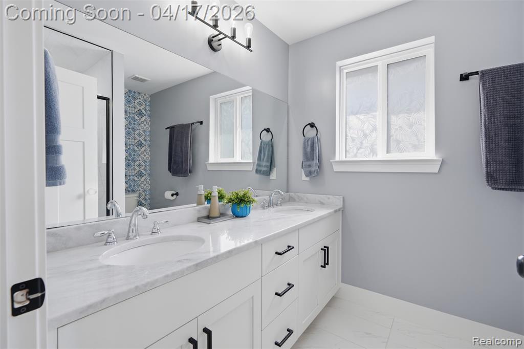 15918 Camperdown Avenue, Clinton Twp, MI 48035 — Photo 34