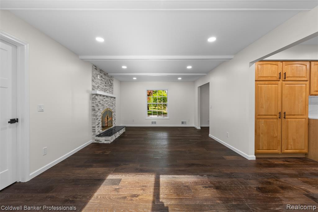5890 Pinecroft Drive, West Bloomfield, MI — Photo 14