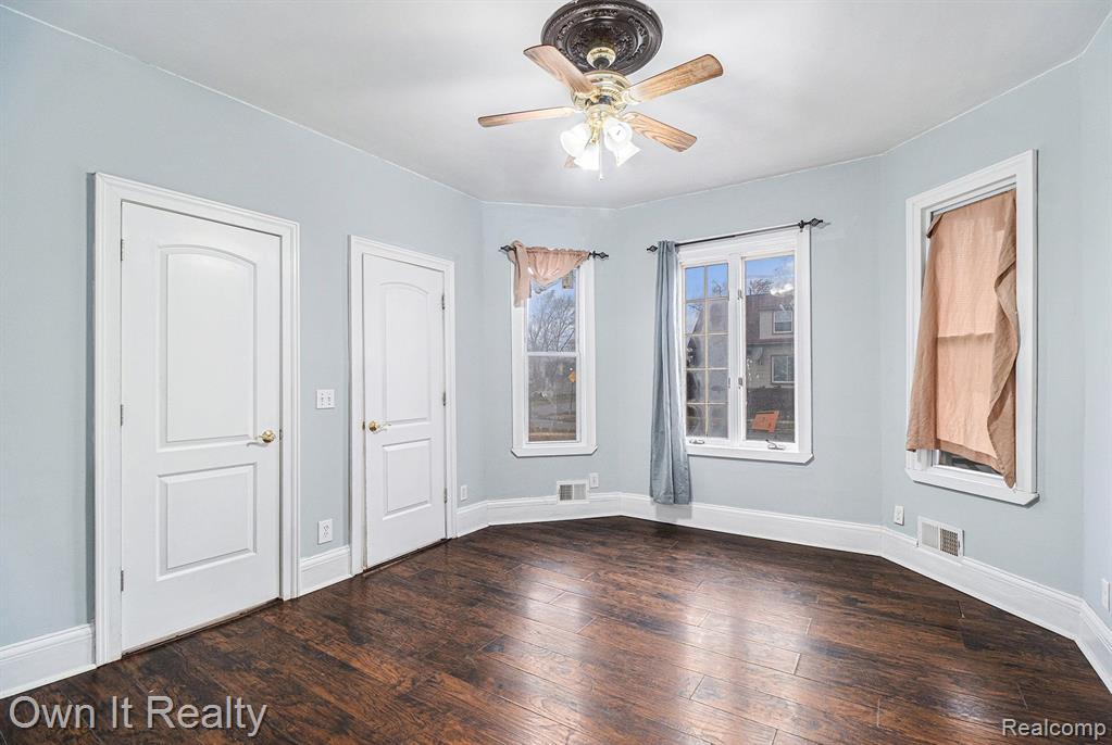 9029 MCGRAW Street, Detroit, MI 48210 — Photo 11