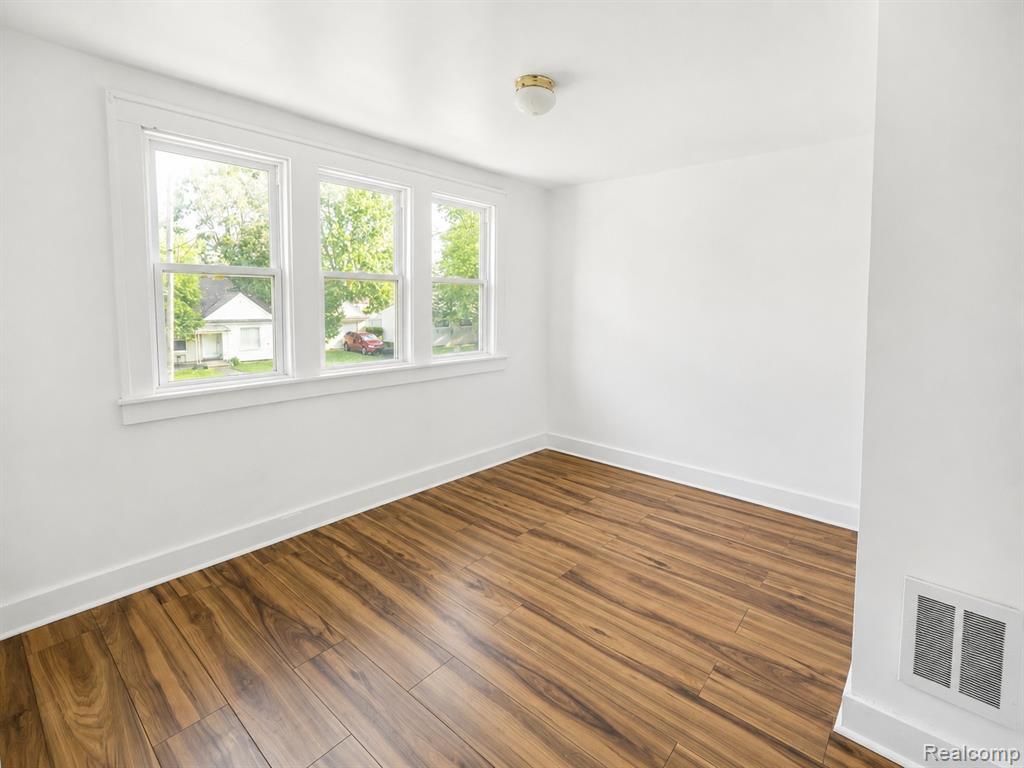 7271 Wiegand, Center Line, MI 48015 — Photo 17