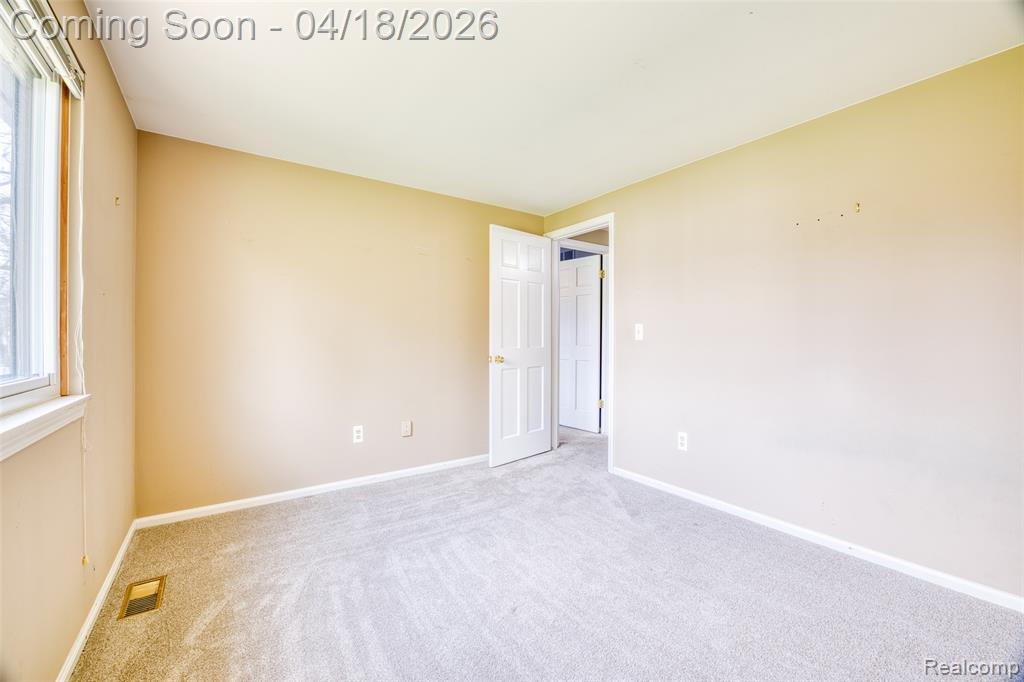19965 Beverly Road, Beverly Hills, MI 48025 — Photo 32