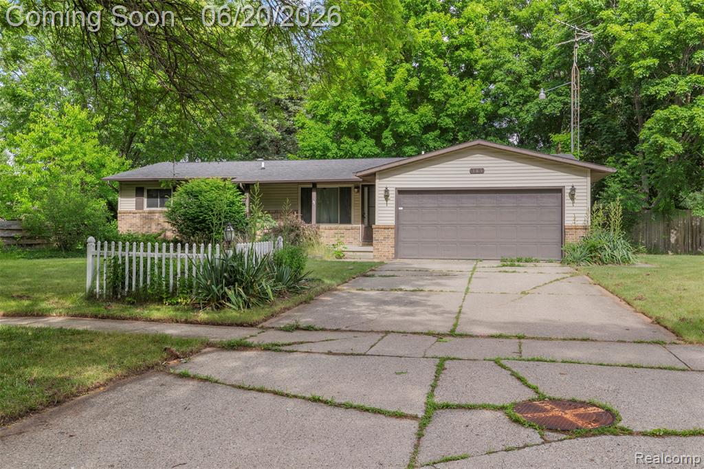 309 Windy, Flushing, MI 48433 — Photo 2