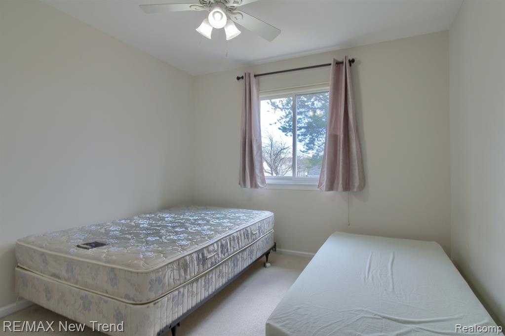 24802 SARAH FLYNN, Novi, MI — Photo 26