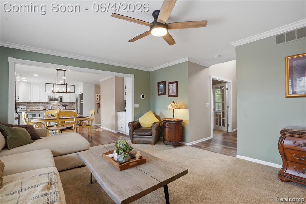 8605 Vista Court, Westland, MI — Photo 8