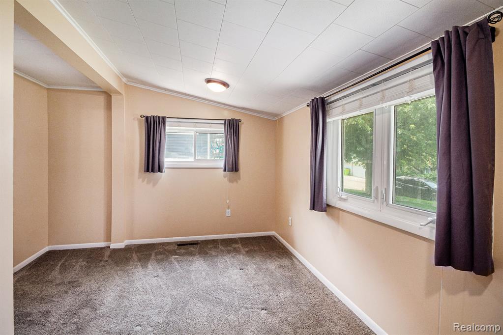 5905 Fonda Lake Drive, Brighton, MI 48116 — Photo 14