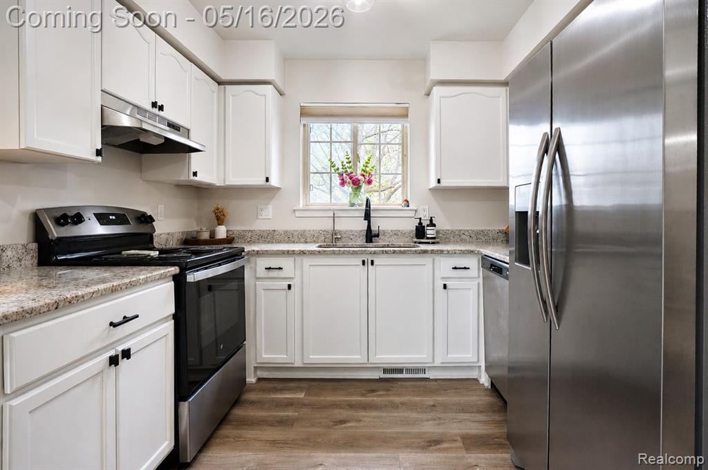 714 S Milford Road, Milford, MI 48381 — Photo 11