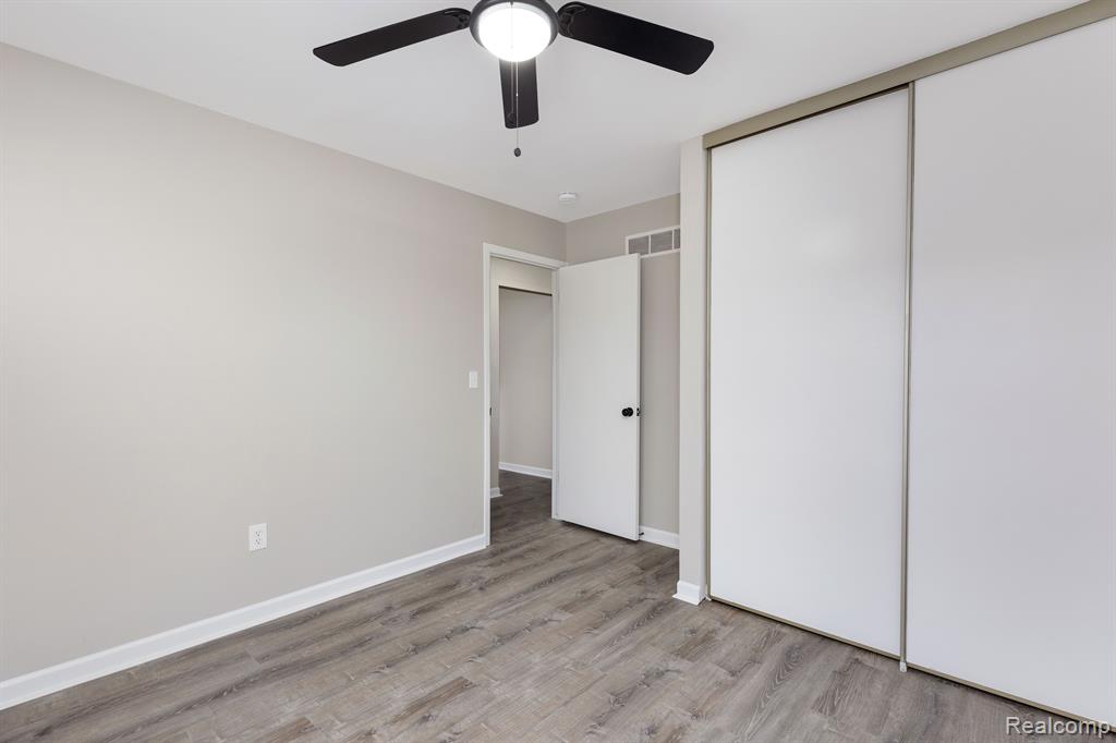 40440 NEWPORT Drive, Plymouth, MI 48170 — Photo 20