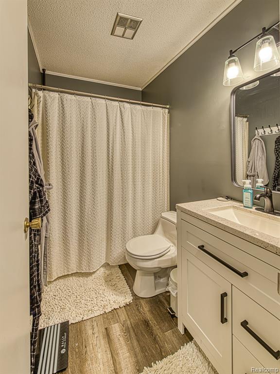 104 Valley Drive, Hudson, MI 49247 — Photo 19