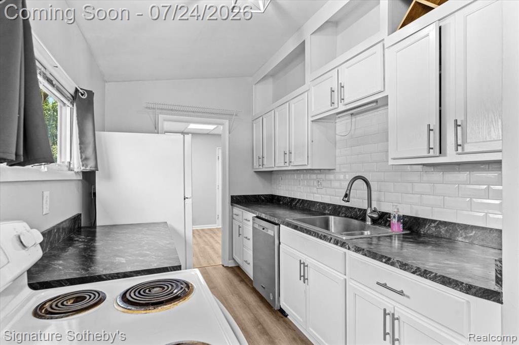 6280 Beth, Brighton, MI 48116 — Photo 10