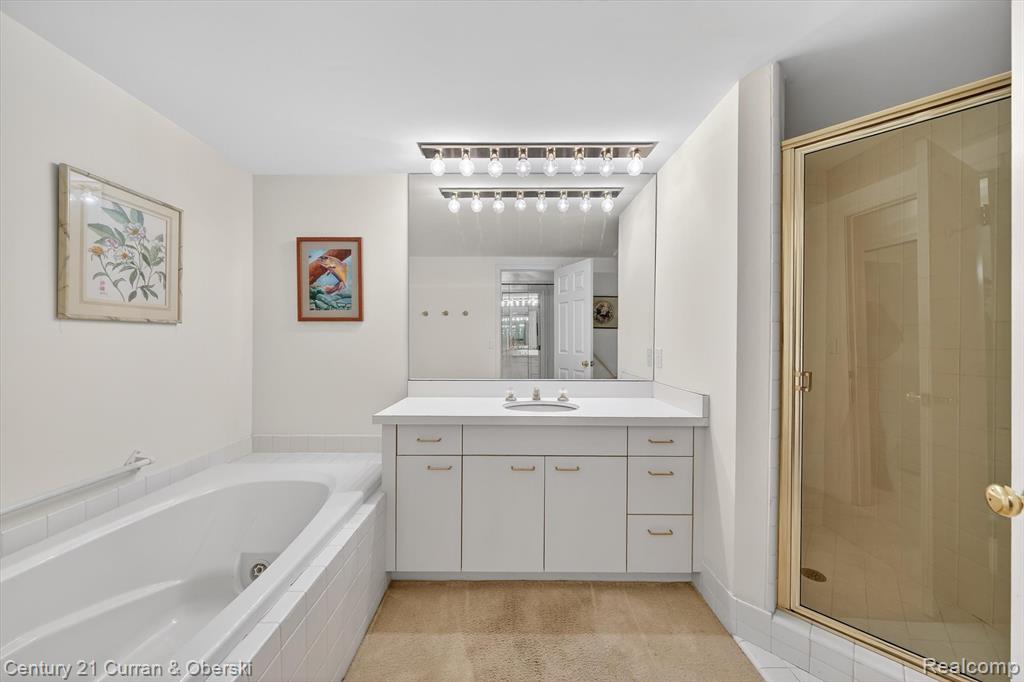 7307 Danbury Drive, West Bloomfield, MI — Photo 27