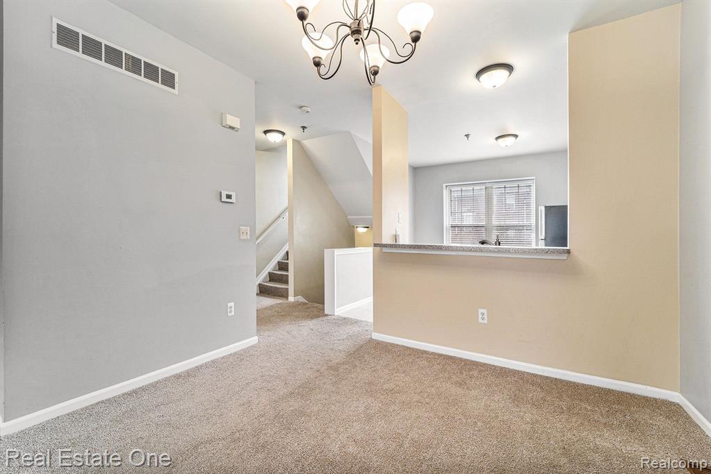 25406 Saint James, Southfield, MI 48075 — Photo 6
