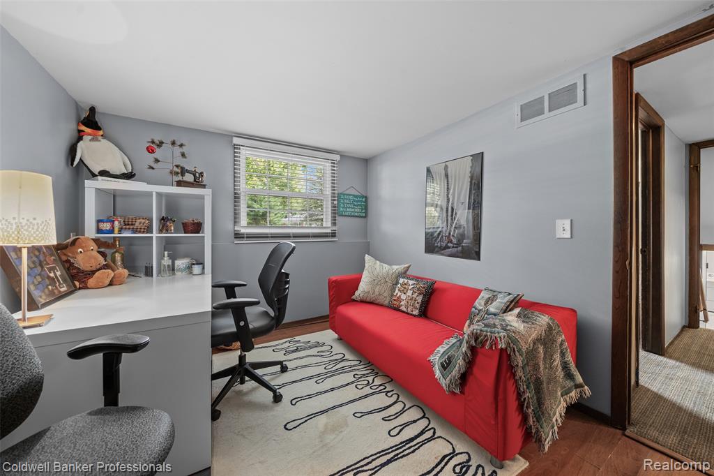 5075 Bayside Drive, Troy, MI 48098 — Photo 15