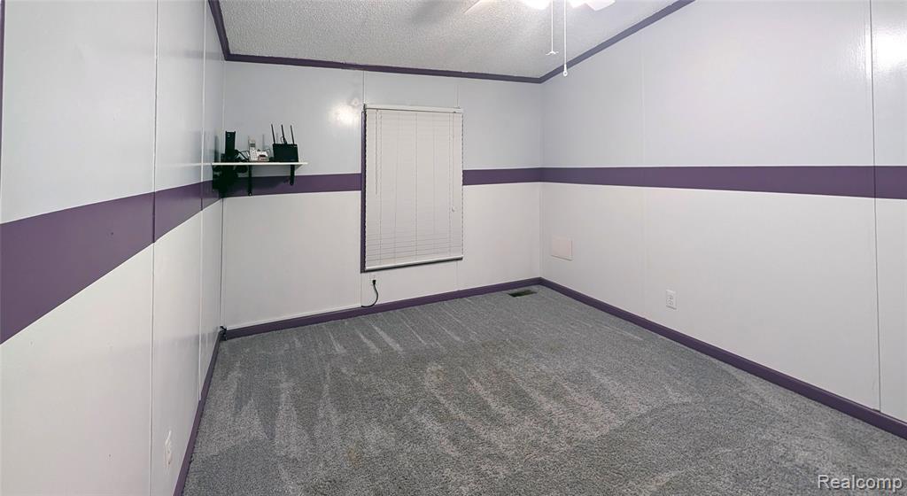 29403 Wedgewood, Flat Rock, MI 48134 — Photo 20