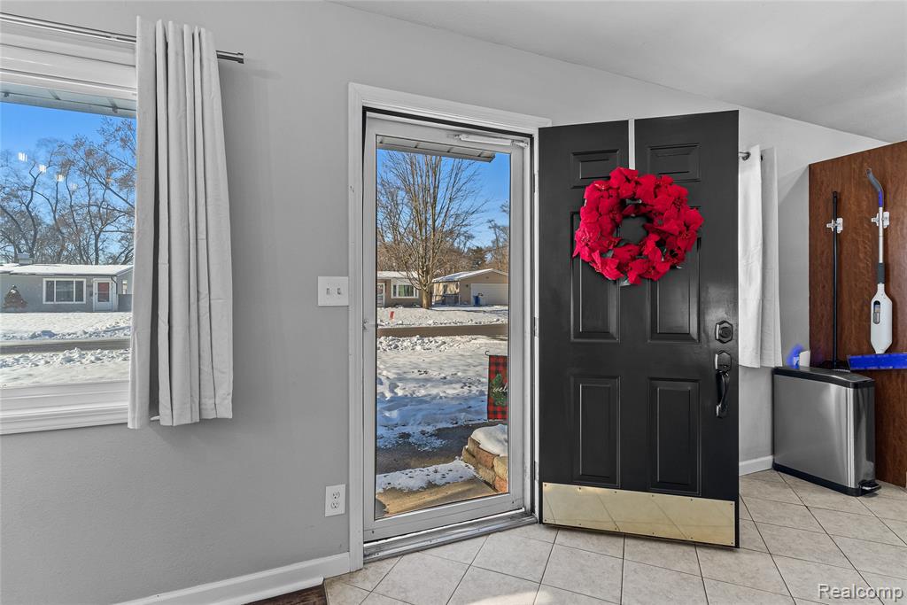 6311 Sidney Street, Brighton, MI 48116 — Photo 9