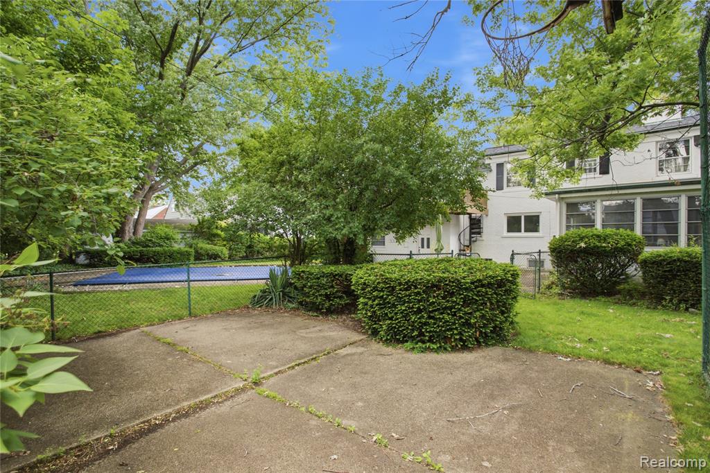 1956 Beverly Boulevard, Berkley, MI 48072 — Photo 5