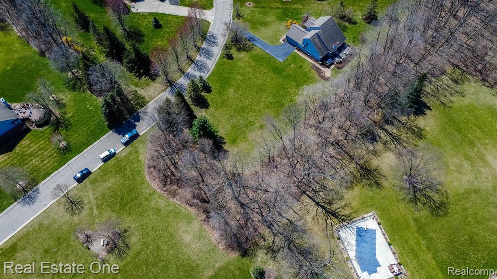 60608 S LYON Trail, South Lyon, MI 48178 — Photo 68