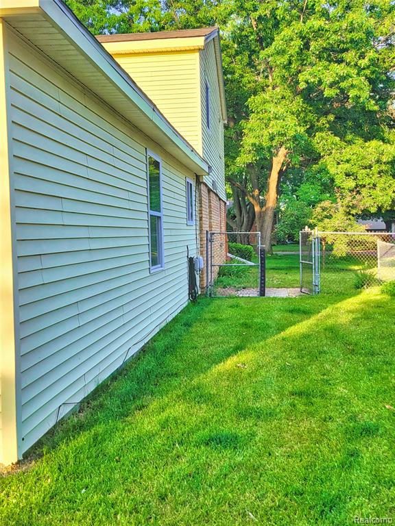 801 Holly Bush Drive, Holly, MI 48442 — Photo 40