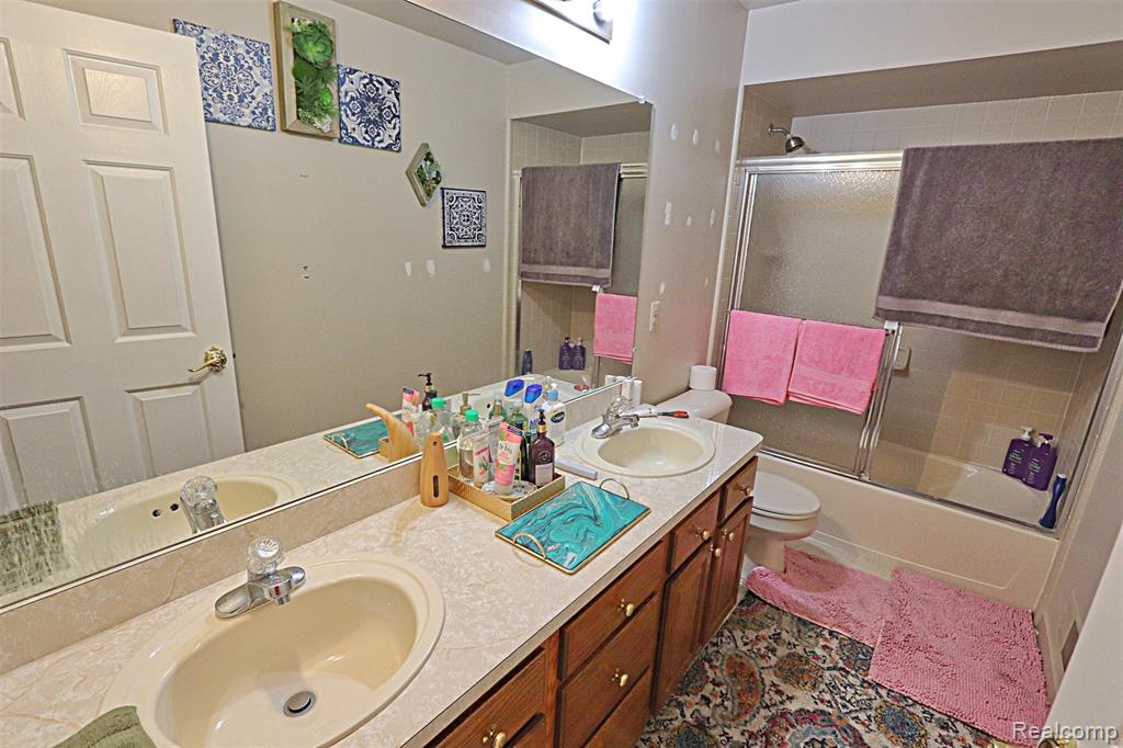39405 Windsome Drive, Northville, MI 48167 — Photo 41