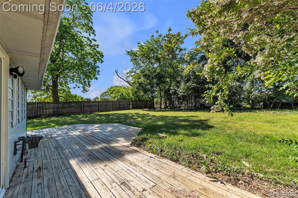 2890 Beland Avenue, Keego Harbor, MI 48320 — Photo 39