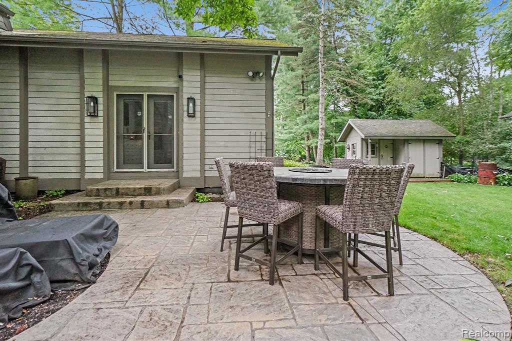 5966 WINANS Drive, Brighton, MI 48116 — Photo 6