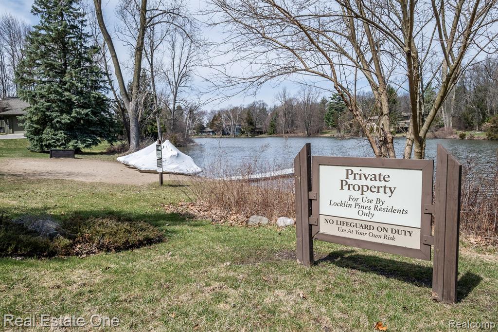6534 RED CEDAR Lane, West Bloomfield, MI 48324 — Photo 40