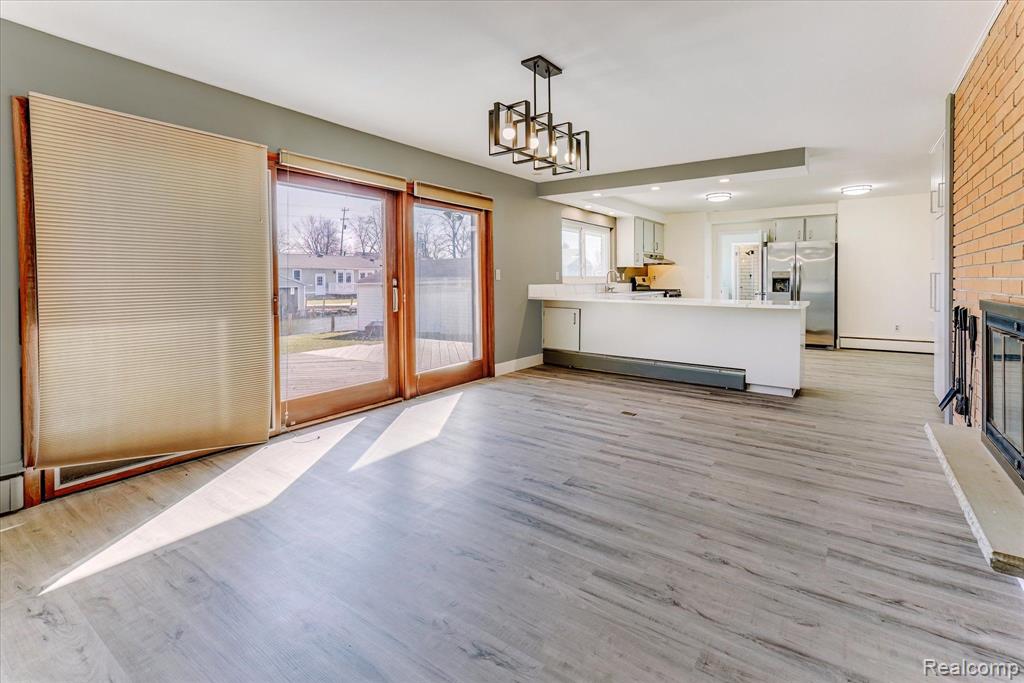 1293 BRAMBLES Drive, Waterford, MI 48328 — Photo 6