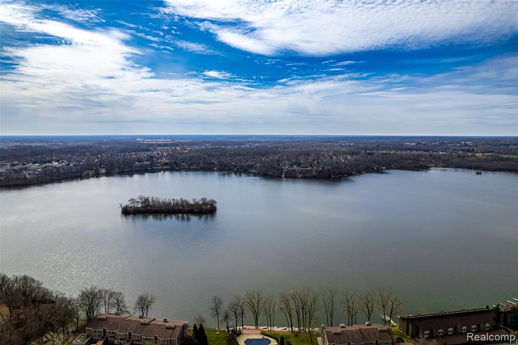 1695 Cliffs Landing, 302, Ypsilanti, MI 48198 — Photo 35