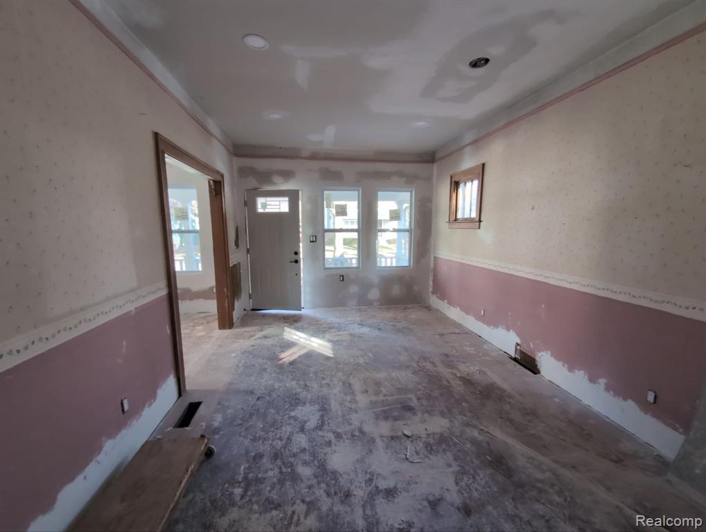 909 Hilldale Drive, Royal Oak, MI 48067 — Photo 8
