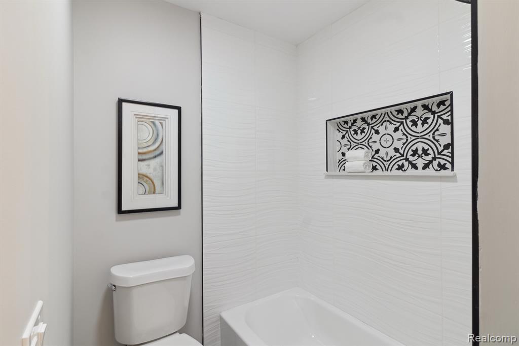 22300 RIVER RIDGE Trail, Farmington Hills, MI 48335 — Photo 18