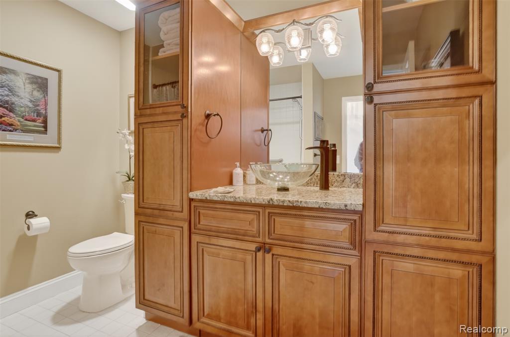 92 Kirksway Lane, Lake Orion, MI 48362 — Photo 28