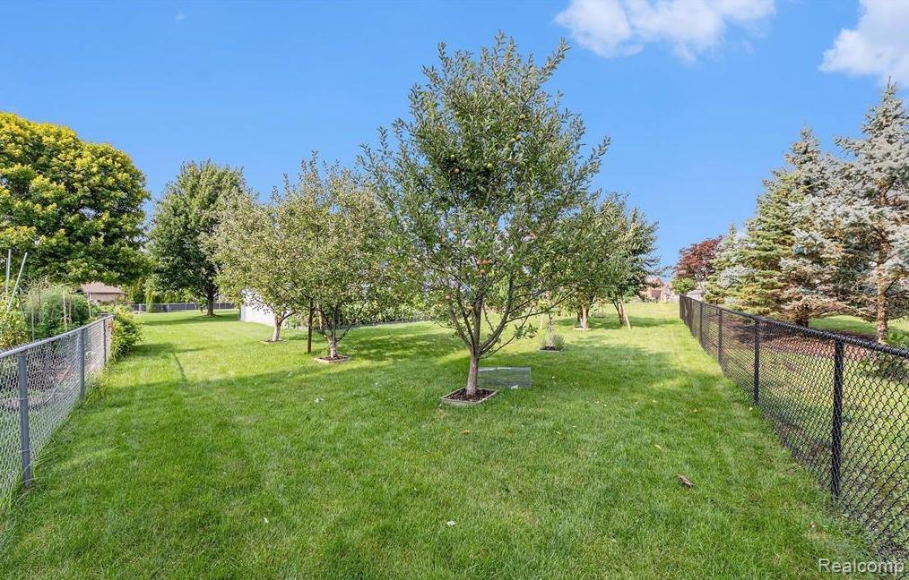 50531 Princeton Drive, Macomb, MI 48044 — Photo 65