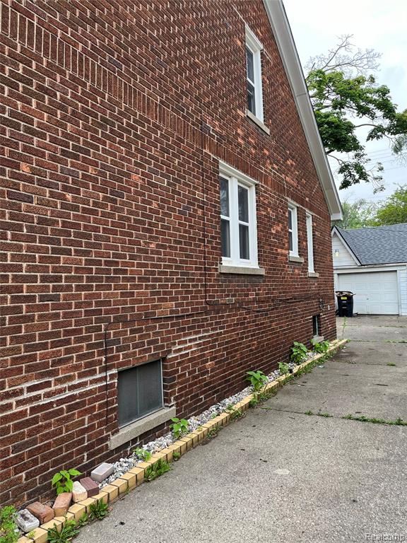 18685 Strasburg Street, Detroit, MI 48205 — Photo 4