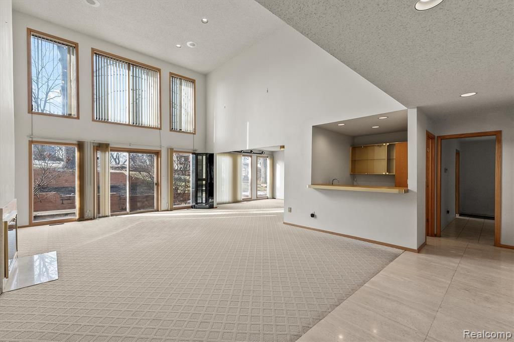 5322 Pond Bluff Drive, West Bloomfield, MI 48323 — Photo 6