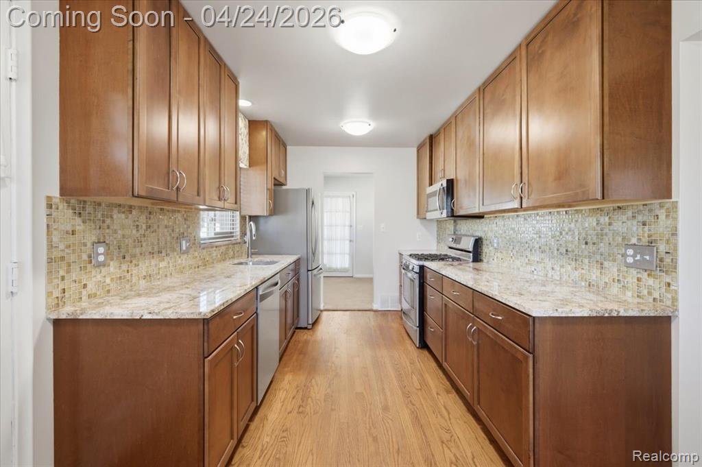 13111 Northfield Boulevard, Oak Park, MI 48237 — Photo 14