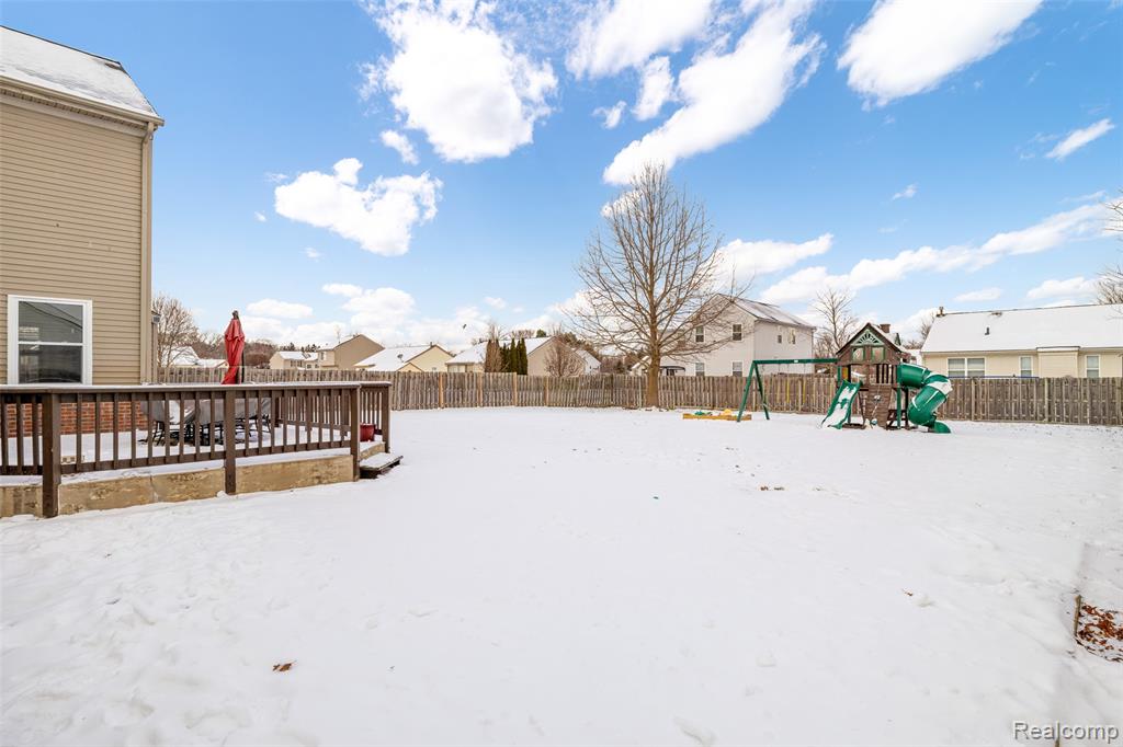 52400 Huntley Avenue, New Baltimore, MI 48047 — Photo 49