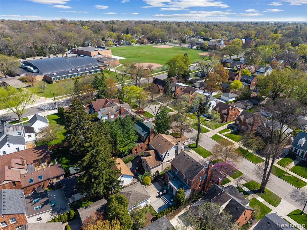 414 Cloverly Road, Grosse Pointe Farms, MI 48236 — Photo 53