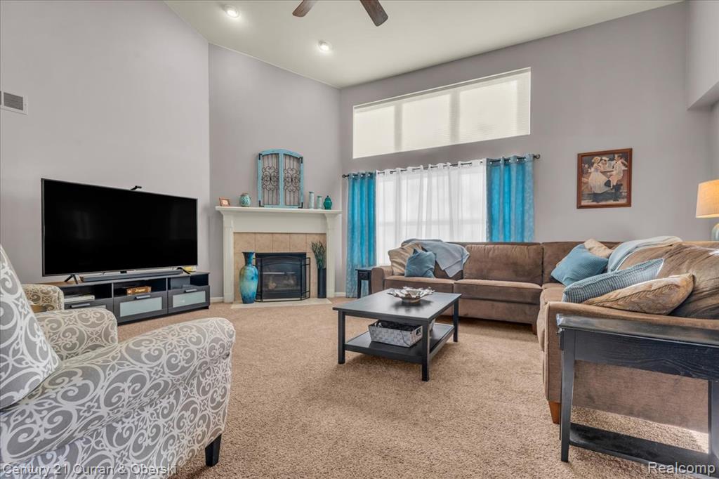 33997 Brownswood Blvd, Rockwood, MI — Photo 8