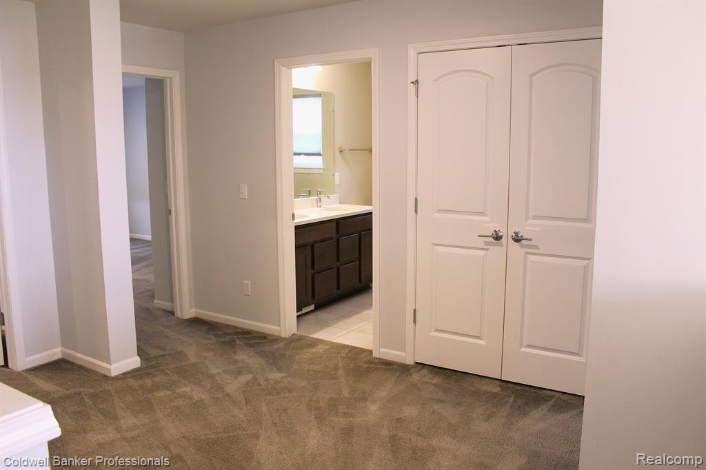 48372 FIELDSTONE Drive, Northville, MI — Photo 20